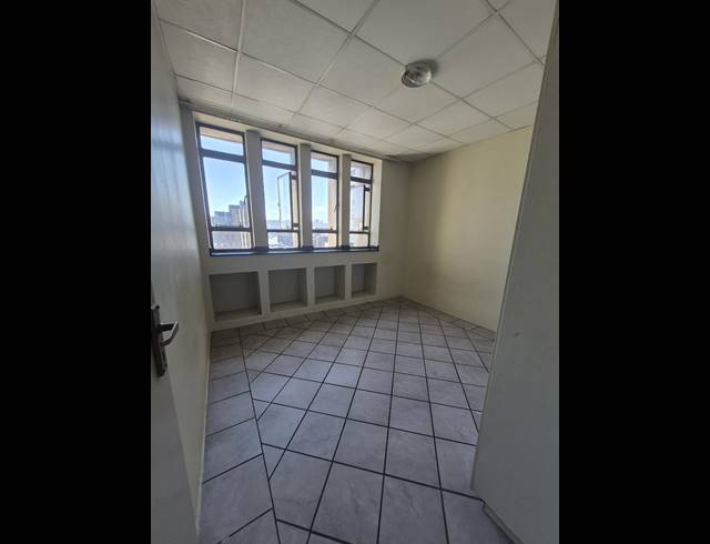 1 BEDROOM APARTMENT FOR SALE IN DURBAN CENTRAL